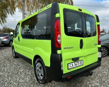 Зелений Рено Трафік, об'ємом двигуна 2 л та пробігом 228 тис. км за 9200 $, фото 3 на Automoto.ua