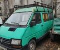 Зеленый Рено Трафик, объемом двигателя 2.2 л и пробегом 250 тыс. км за 1500 $, фото 1 на Automoto.ua
