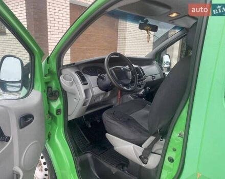 Зеленый Рено Трафик, объемом двигателя 1.9 л и пробегом 350 тыс. км за 6500 $, фото 1 на Automoto.ua
