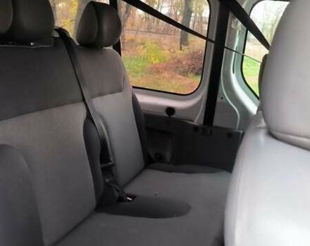 Рено Трафик 2006 в Павлограде на Automoto.ua Зеленый Рено Трафик, объемом двигателя 2 л и пробегом 346 тыс. км за 8000 $, фото 5 на Automoto.ua