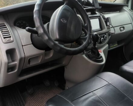 Рено Трафик 2006 в Павлограде на Automoto.ua Зеленый Рено Трафик, объемом двигателя 2 л и пробегом 346 тыс. км за 8000 $, фото 5 на Automoto.ua