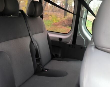 Рено Трафик 2006 в Павлограде на Automoto.ua Зеленый Рено Трафик, объемом двигателя 2 л и пробегом 346 тыс. км за 8000 $, фото 6 на Automoto.ua