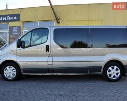 Зелений Рено Трафік, об'ємом двигуна 2 л та пробігом 354 тис. км за 8800 $, фото 13 на Automoto.ua