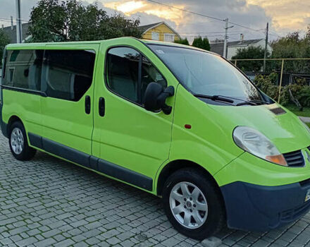 Зеленый Рено Трафик, объемом двигателя 2 л и пробегом 223 тыс. км за 9800 $, фото 2 на Automoto.ua