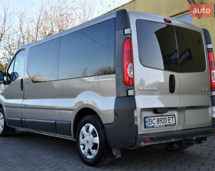 Зелений Рено Трафік, об'ємом двигуна 2 л та пробігом 354 тис. км за 8800 $, фото 12 на Automoto.ua