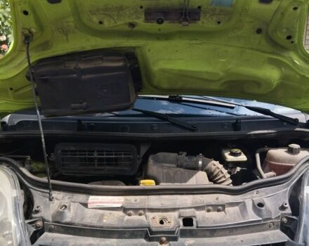 Зелений Рено Трафік, об'ємом двигуна 2 л та пробігом 400 тис. км за 8700 $, фото 2 на Automoto.ua