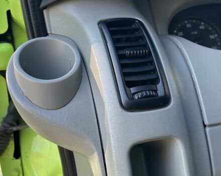 Рено Трафик 2009 в Бершаде на Automoto.ua Зеленый Рено Трафик, объемом двигателя 2 л и пробегом 413 тыс. км за 7963 $, фото 15 на Automoto.ua