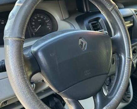 Рено Трафик 2009 в Бершаде на Automoto.ua Зеленый Рено Трафик, объемом двигателя 2 л и пробегом 413 тыс. км за 7963 $, фото 13 на Automoto.ua