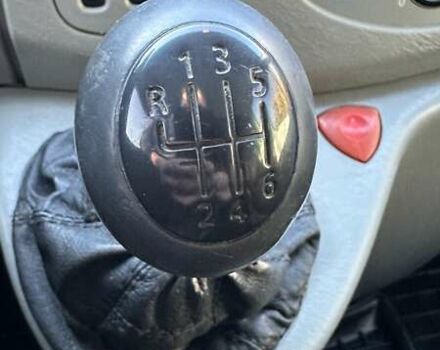 Рено Трафик 2009 в Бершаде на Automoto.ua Зеленый Рено Трафик, объемом двигателя 2 л и пробегом 413 тыс. км за 7963 $, фото 20 на Automoto.ua