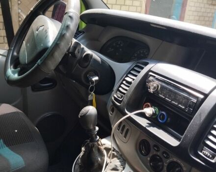 Зелений Рено Трафік, об'ємом двигуна 2 л та пробігом 400 тис. км за 8700 $, фото 13 на Automoto.ua