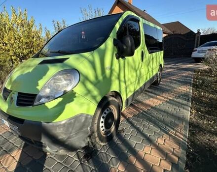 Рено Трафик 2009 в Бершаде на Automoto.ua Зеленый Рено Трафик, объемом двигателя 2 л и пробегом 413 тыс. км за 7963 $, фото 3 на Automoto.ua