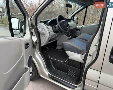 Зеленый Рено Трафик, объемом двигателя 2 л и пробегом 258 тыс. км за 14950 $, фото 27 на Automoto.ua