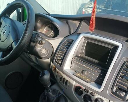 Рено Трафик 2013 в Хмельницком на Automoto.ua Зеленый Рено Трафик, объемом двигателя 2 л и пробегом 345 тыс. км за 9665 $, фото 7 на Automoto.ua