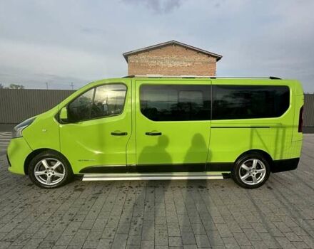 Зеленый Рено Трафик, объемом двигателя 1.6 л и пробегом 324 тыс. км за 14900 $, фото 2 на Automoto.ua