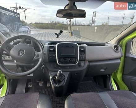 Зеленый Рено Трафик, объемом двигателя 1.6 л и пробегом 324 тыс. км за 14900 $, фото 6 на Automoto.ua