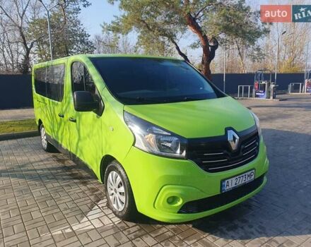 Зеленый Рено Трафик, объемом двигателя 1.6 л и пробегом 230 тыс. км за 15999 $, фото 2 на Automoto.ua