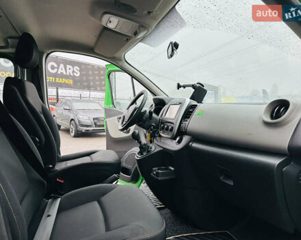 Зеленый Рено Трафик, объемом двигателя 1.6 л и пробегом 178 тыс. км за 19900 $, фото 19 на Automoto.ua