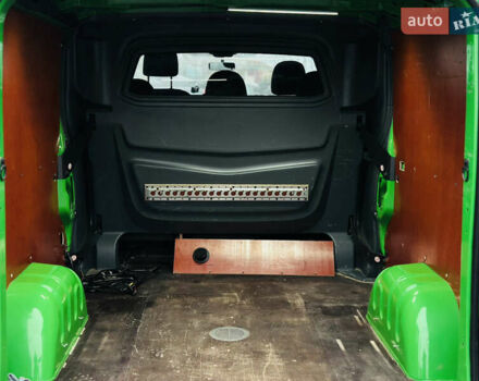 Зеленый Рено Трафик, объемом двигателя 1.6 л и пробегом 178 тыс. км за 19900 $, фото 10 на Automoto.ua