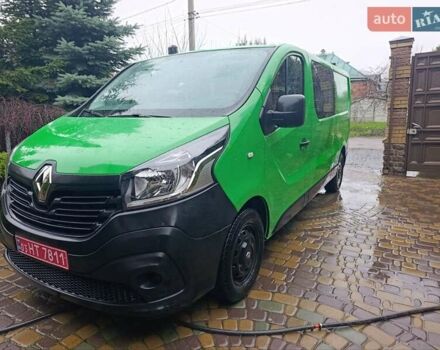 Зеленый Рено Трафик, объемом двигателя 1.6 л и пробегом 178 тыс. км за 19900 $, фото 2 на Automoto.ua