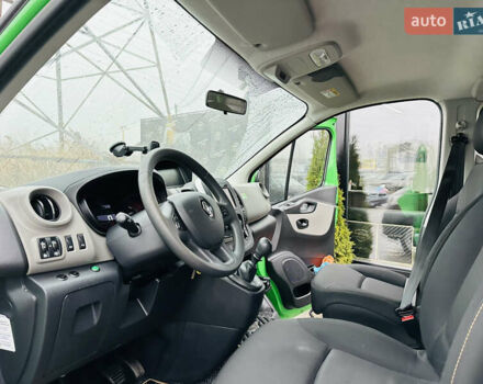 Зеленый Рено Трафик, объемом двигателя 1.6 л и пробегом 178 тыс. км за 19900 $, фото 12 на Automoto.ua