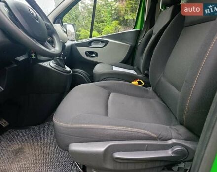 Зеленый Рено Трафик, объемом двигателя 1.6 л и пробегом 178 тыс. км за 19900 $, фото 16 на Automoto.ua