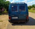 Зеленый Рено Трафик, объемом двигателя 2.4 л и пробегом 400 тыс. км за 800 $, фото 3 на Automoto.ua