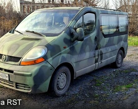 Зеленый Рено Трафик, объемом двигателя 1.9 л и пробегом 363 тыс. км за 6200 $, фото 1 на Automoto.ua
