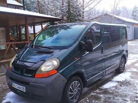 Зеленый Рено Трафик, объемом двигателя 1.9 л и пробегом 320 тыс. км за 5500 $, фото 1 на Automoto.ua