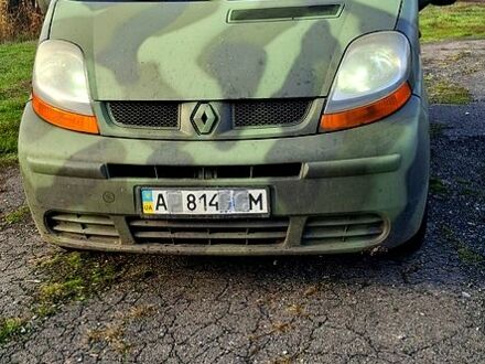 Зелений Рено Трафік, об'ємом двигуна 1.9 л та пробігом 363 тис. км за 6200 $, фото 1 на Automoto.ua