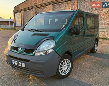Зеленый Рено Трафик, объемом двигателя 2.5 л и пробегом 370 тыс. км за 6700 $, фото 1 на Automoto.ua