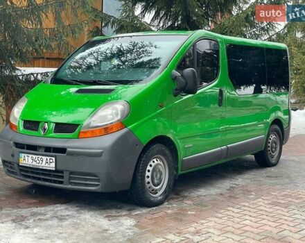 Зеленый Рено Трафик, объемом двигателя 1.9 л и пробегом 269 тыс. км за 6900 $, фото 1 на Automoto.ua