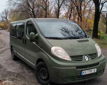 Зеленый Рено Трафик, объемом двигателя 2 л и пробегом 346 тыс. км за 8000 $, фото 1 на Automoto.ua