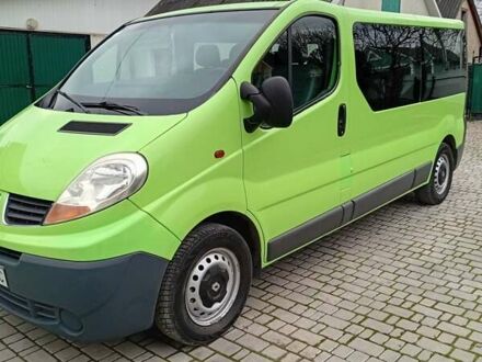 Зеленый Рено Трафик, объемом двигателя 2 л и пробегом 224 тыс. км за 9800 $, фото 1 на Automoto.ua