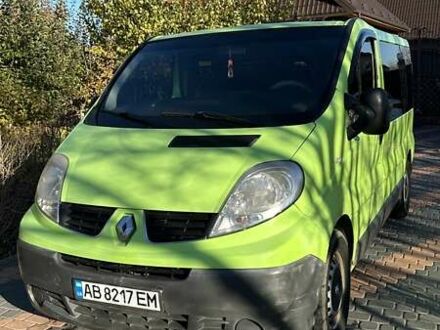 Зелений Рено Трафік, об'ємом двигуна 2 л та пробігом 413 тис. км за 7963 $, фото 1 на Automoto.ua