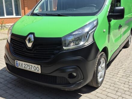 Зеленый Рено Трафик, объемом двигателя 1.6 л и пробегом 175 тыс. км за 17500 $, фото 1 на Automoto.ua