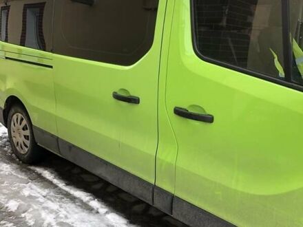 Зеленый Рено Трафик, объемом двигателя 1.6 л и пробегом 280 тыс. км за 14200 $, фото 1 на Automoto.ua