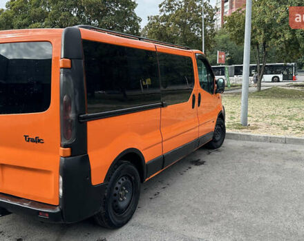 Рено Трафик 2005 в Днепре (Днепропетровске) на Automoto.ua Оранжевый Рено Трафик, объемом двигателя 1.9 л и пробегом 417 тыс. км за 8500 $, фото 1 на Automoto.ua
