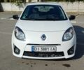 Белый Рено Твинго, объемом двигателя 1.1 л и пробегом 201 тыс. км за 5200 $, фото 1 на Automoto.ua