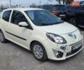 Білий Рено Твінго, об'ємом двигуна 1.1 л та пробігом 145 тис. км за 4995 $, фото 4 на Automoto.ua