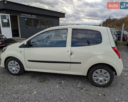 Белый Рено Твинго, объемом двигателя 1.1 л и пробегом 145 тыс. км за 4750 $, фото 17 на Automoto.ua