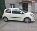 Білий Рено Твінго, об'ємом двигуна 1.1 л та пробігом 145 тис. км за 4000 $, фото 2 на Automoto.ua