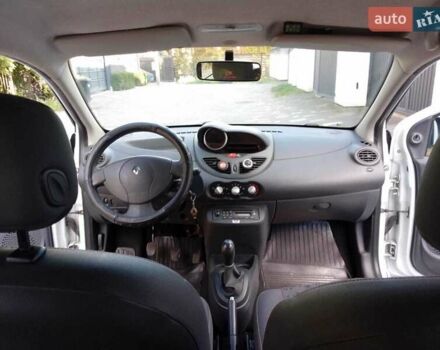 Рено Твінго 2011 у Львові на Automoto.ua Білий Рено Твінго, об'ємом двигуна 1.5 л та пробігом 231 тис. км за 3900 $, фото 11 на Automoto.ua