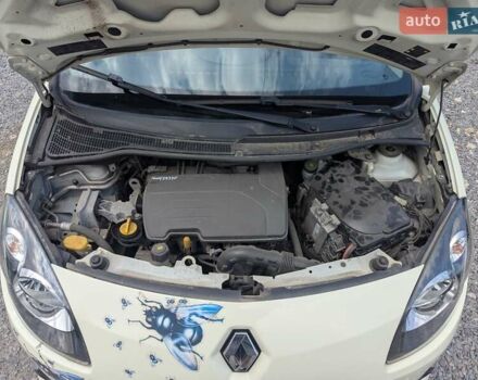 Білий Рено Твінго, об'ємом двигуна 1.1 л та пробігом 145 тис. км за 4995 $, фото 35 на Automoto.ua