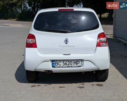 Білий Рено Твінго, об'ємом двигуна 1.15 л та пробігом 58 тис. км за 5300 $, фото 18 на Automoto.ua