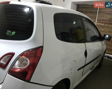 Белый Рено Твинго, объемом двигателя 1.2 л и пробегом 103 тыс. км за 4600 $, фото 10 на Automoto.ua
