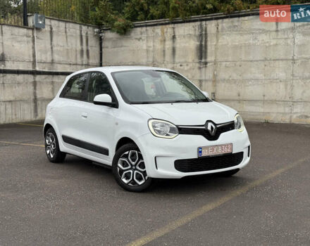 Белый Рено Твинго, объемом двигателя 0 л и пробегом 33 тыс. км за 8999 $, фото 6 на Automoto.ua