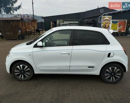 Белый Рено Твинго, объемом двигателя 0 л и пробегом 39 тыс. км за 10000 $, фото 2 на Automoto.ua