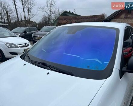 Белый Рено Твинго, объемом двигателя 0 л и пробегом 27 тыс. км за 8999 $, фото 6 на Automoto.ua