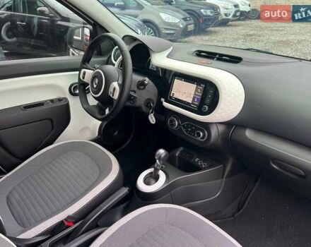 Белый Рено Твинго, объемом двигателя 0 л и пробегом 27 тыс. км за 8999 $, фото 20 на Automoto.ua