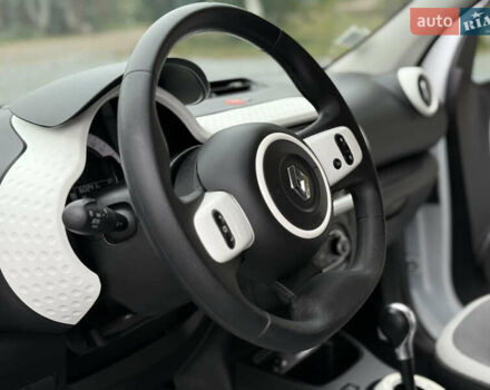 Белый Рено Твинго, объемом двигателя 0 л и пробегом 60 тыс. км за 8600 $, фото 16 на Automoto.ua